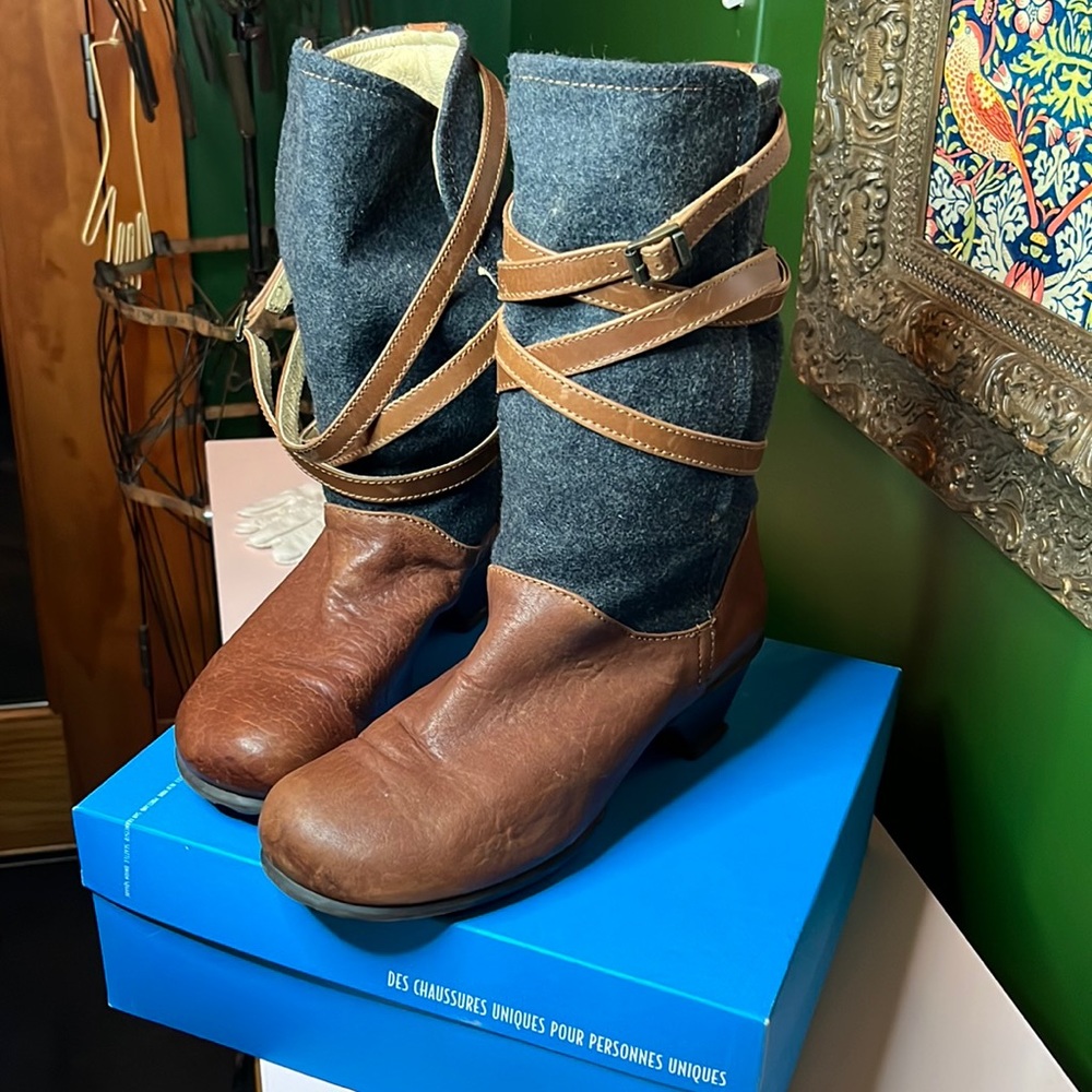 John Fluevog Truth double strap ankle boot. Brown saddle leather and grey wool.
